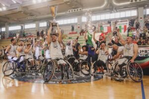 Basket in carrozzina, l’Italia conquista la finale mondiale. Tre giocatori della Briantea84 tra i protagonisti