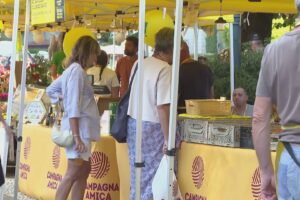 A Cernobbio weekend in piazza con la Notte Gialla