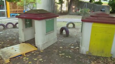 Contro il piano di razionalizzazione delle scuole, il presidio con i fischietti organizzato da Nova Como