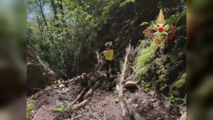 Dispersa da sabato, trovata senza vita la 62enne. Era uscita per una passeggiata in zona Civenna