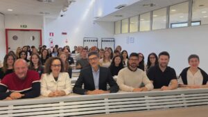 Università dell’Insubria, 47 futuri farmacisti in aula a Como. Prima lezione del nuovo corso