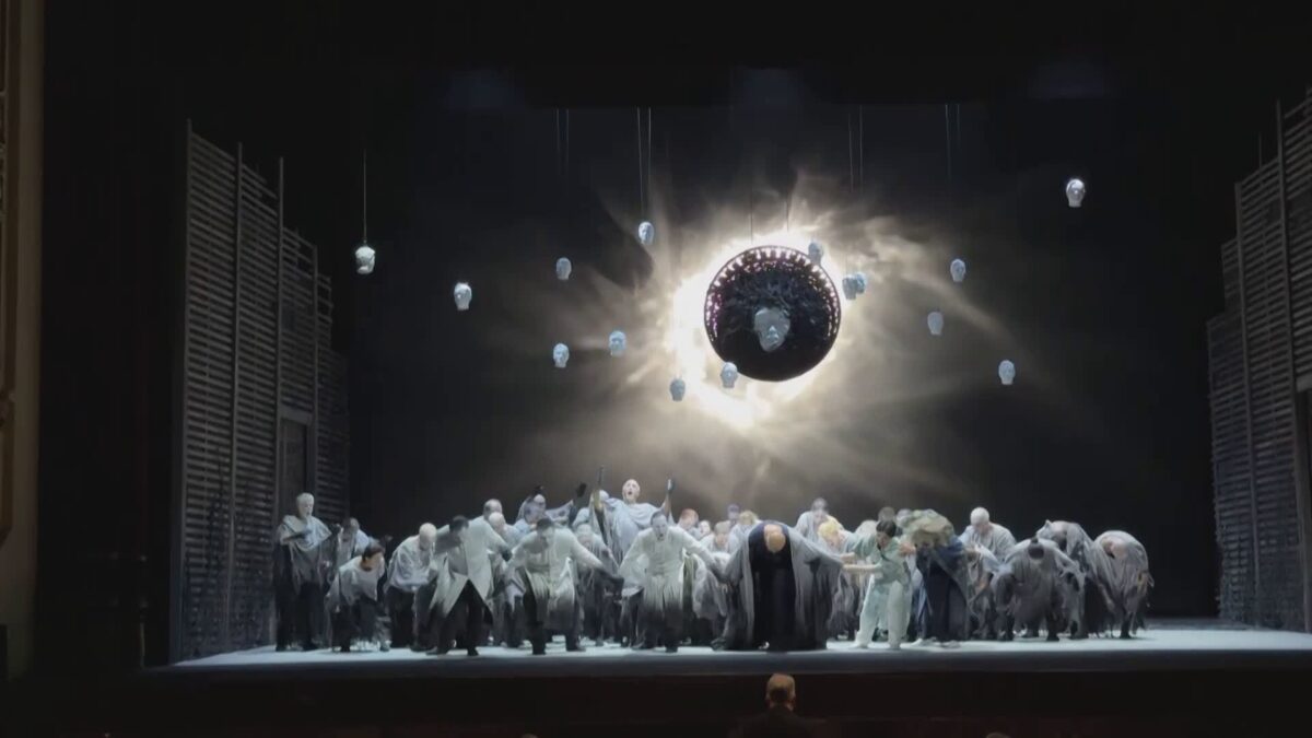 La Prima del Teatro Sociale di Como: in scena la Turandot firmata dal giovane regista Dal Grande