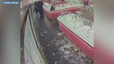 Rapina in gioielleria a Como, altri due arresti