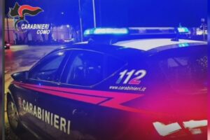 Albavilla, spacciatori scappano all’arrivo dei carabinieri. Sequestrati oltre 100 grammi di droga