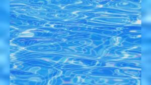 Erba, donna di 64 anni morta nella piscina di casa