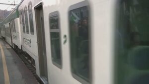 Ottobre, un mese di scioperi. Venerdì treni a rischio, scuole ferme in 3 giornate