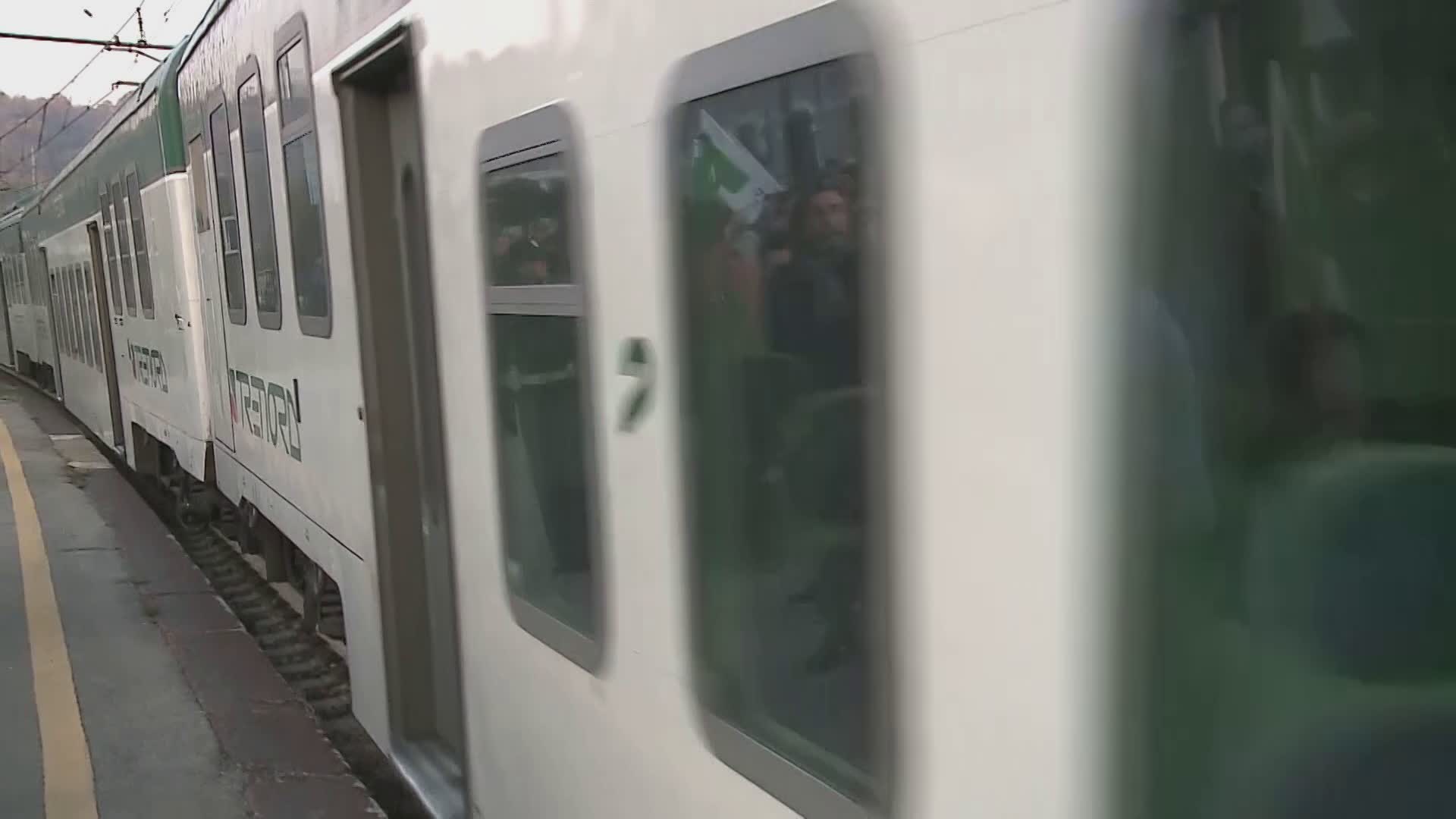 Ottobre, un mese di scioperi. Venerdì treni a rischio, scuole ferme in 3 giornate