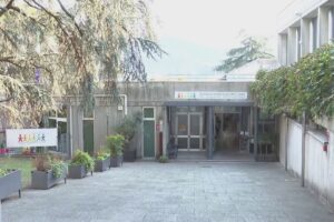 Scuola Montessori di Como a rischio trasloco, l’associazione: “Ancora nessuna decisione definitiva”