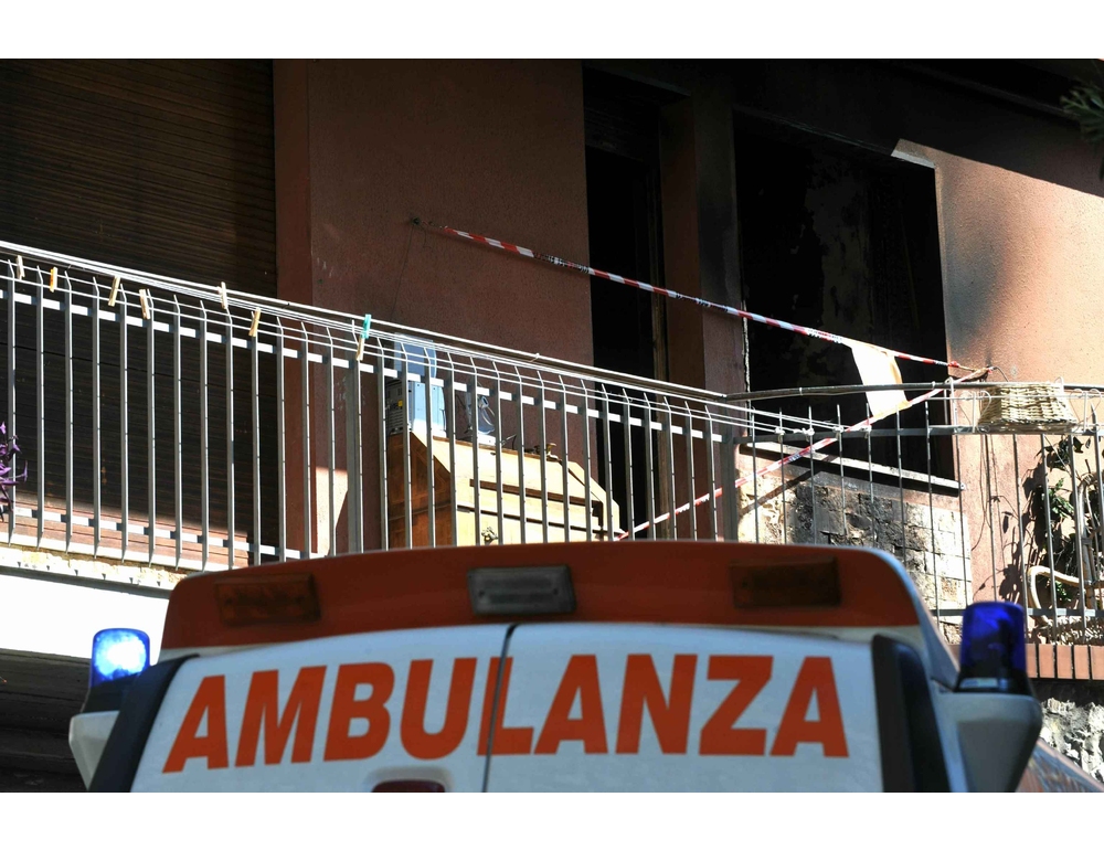 ++ Morto bambino di 5 anni caduto dalla finestra a Genova ++