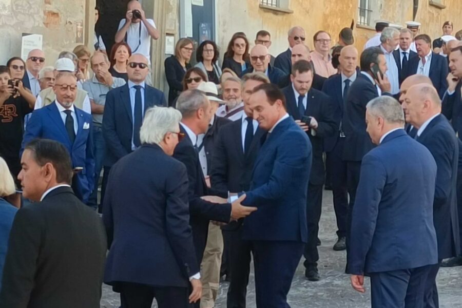 Tra i presenti anche il ministro Pichetto ed Emanuele Filiberto di Savoia