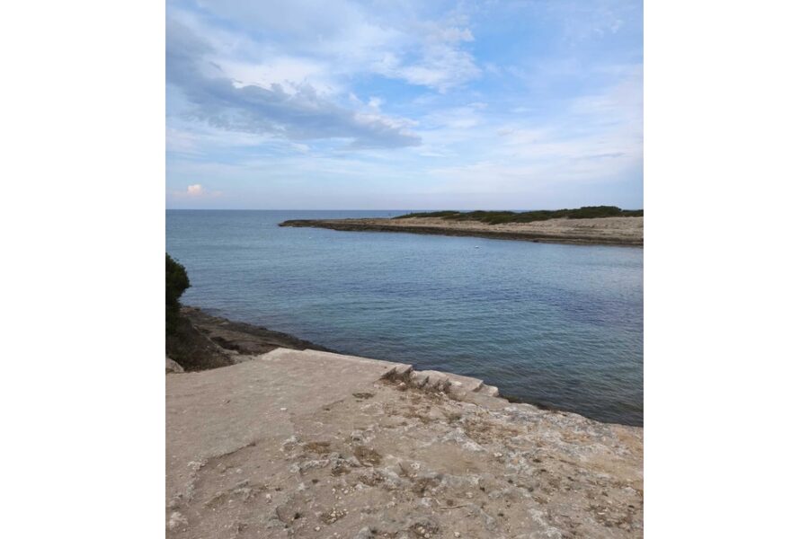 Vano ogni tentativo dei medici di rianimarlo. L'episodio è avvenuto sulla costa di Ostuni