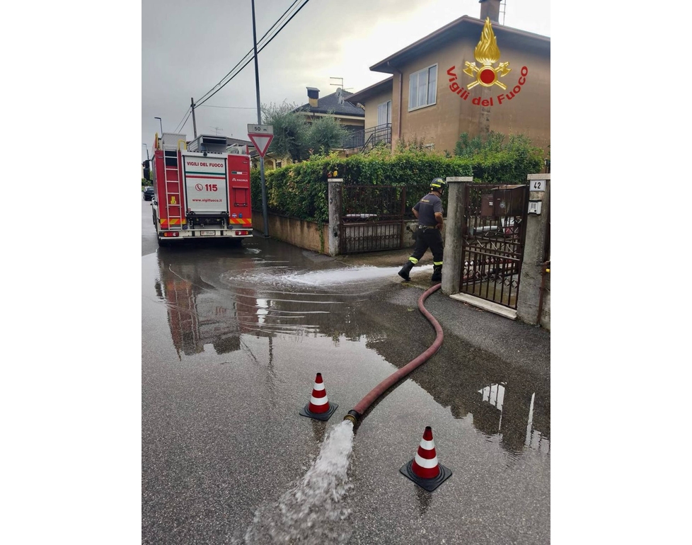 Allagamenti e alberi caduti, in Veneto oltre 100 interventi dei pompieri