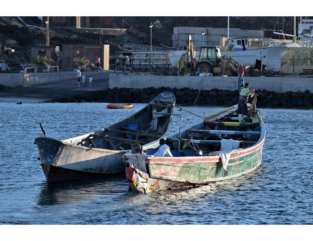 Almeno 5 migranti morti su barcone alle Canarie alla deriva per 27 giorni