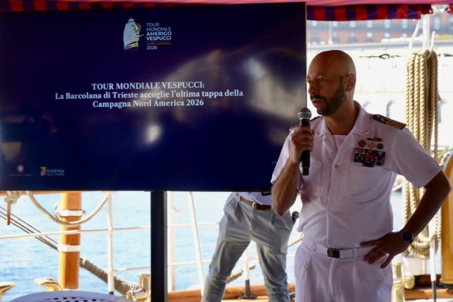 La presentazione a Napoli