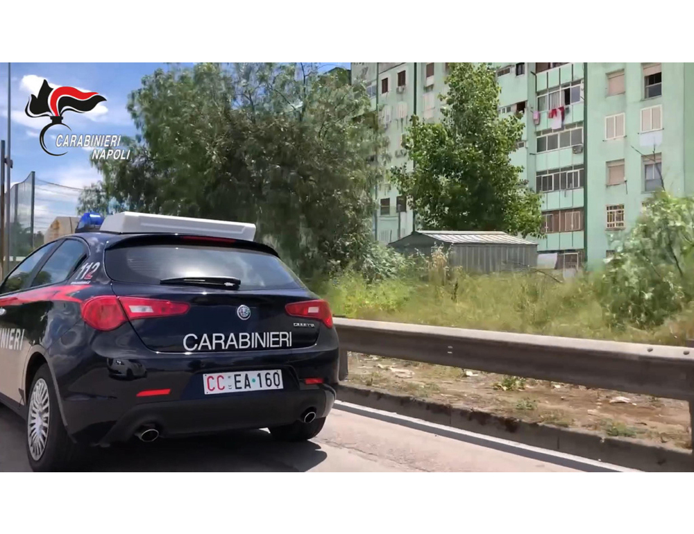 Blitz contro la camorra nel Napoletano, 34 arresti