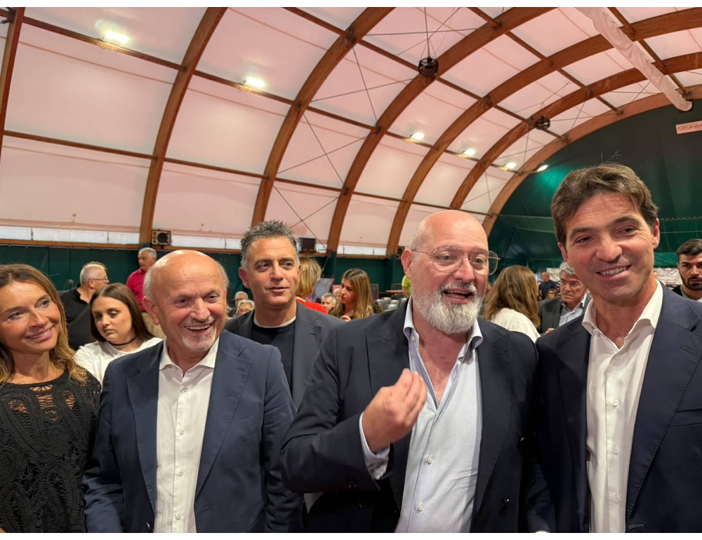 Bonaccini, ‘subito il programma da firmare con il sangue e poi la leadership’