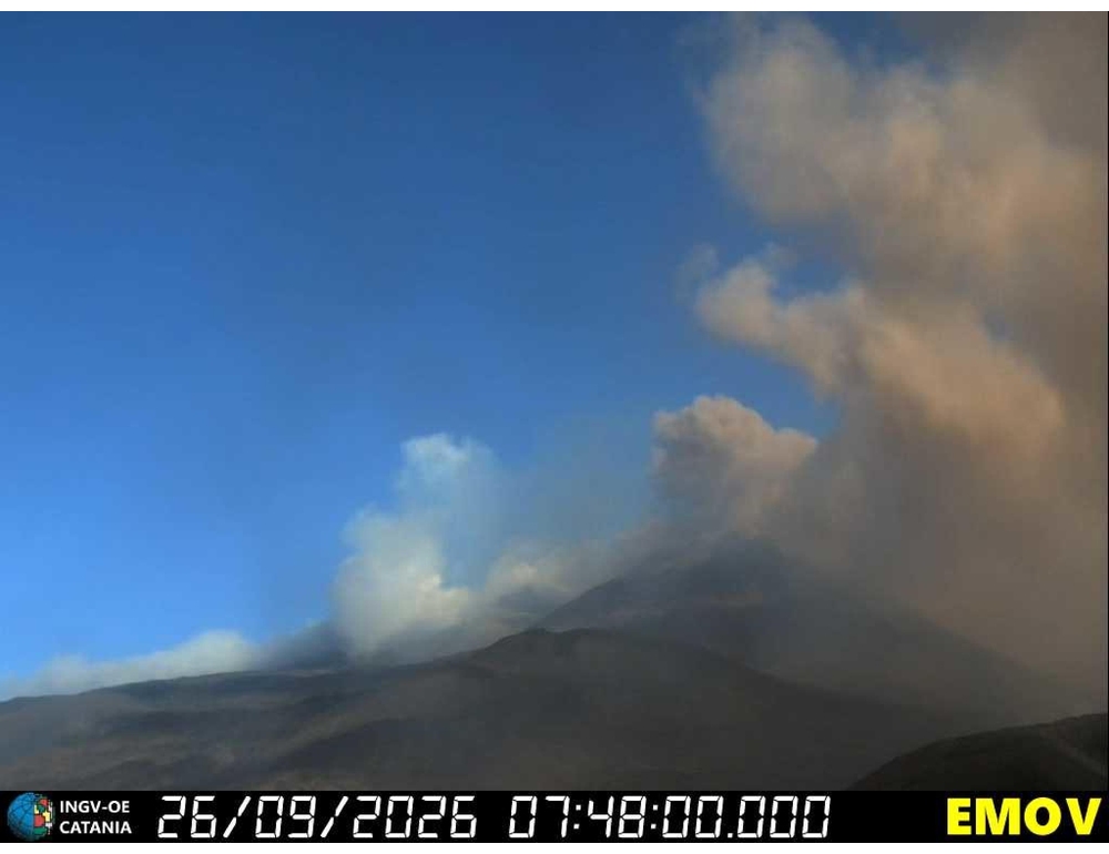 Cenere lavica dell’Etna, voli sospesi a Catania fino alle 12 di domani