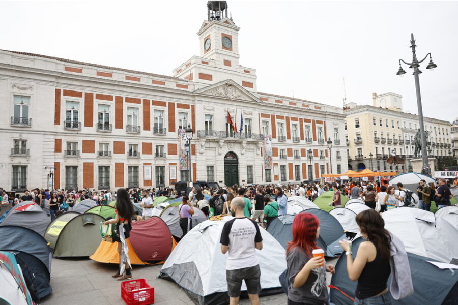 Protesta pacifica è proseguita nella notte per chiedere approvazione 'decreto Maricarmen'