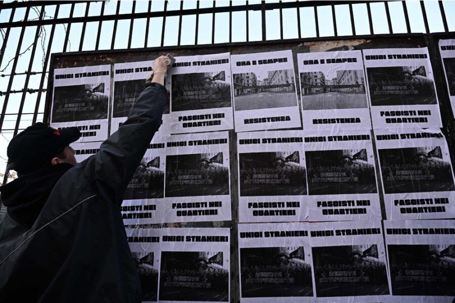 Organizzato anche un presidio davanti al Municipio