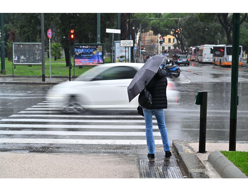 Domani allerta arancione per maltempo in quattro regioni