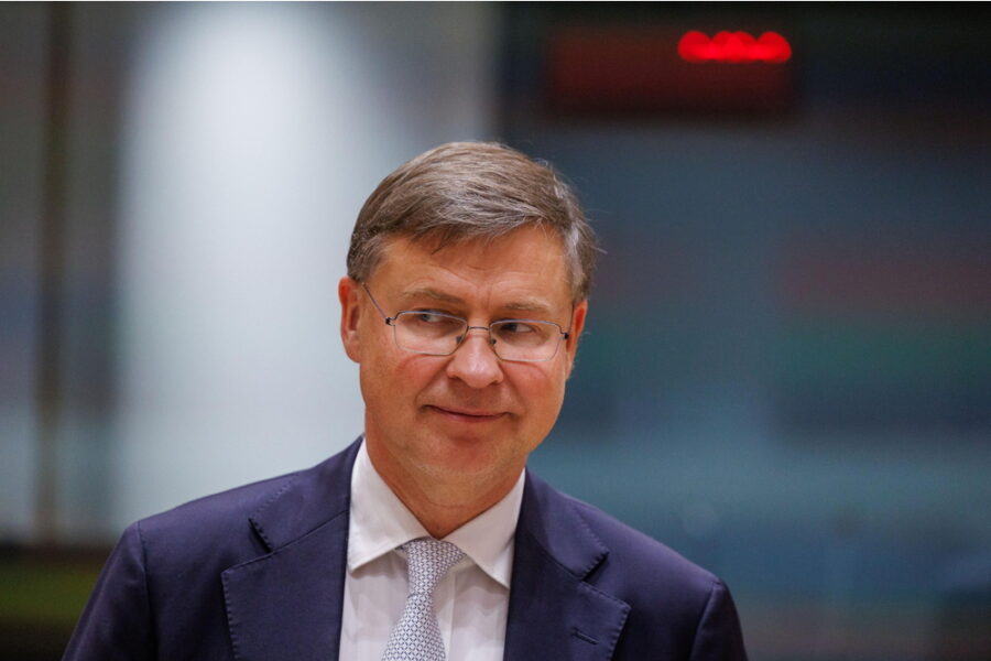 L'Ue: "Il commissario non intende aver alcun contatto con l'omologo di Mosca'