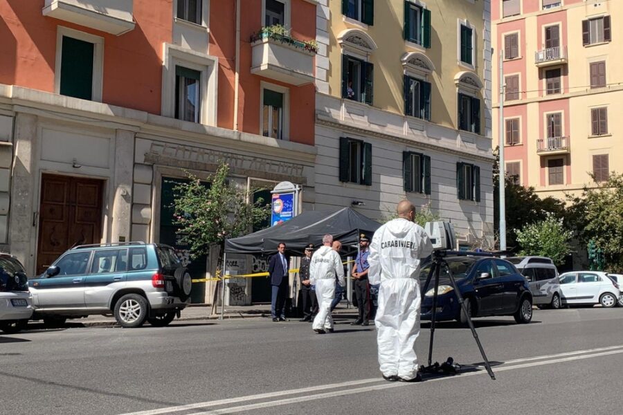 Informativa trasmessa agli inquirenti. Un'altra donna denuncia