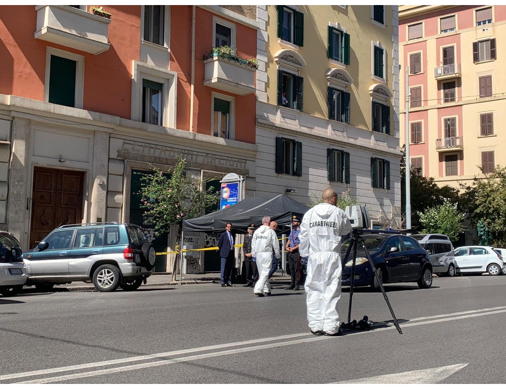 Donna ferita da un piombino a Roma, la procura apre un’indagine per lesioni