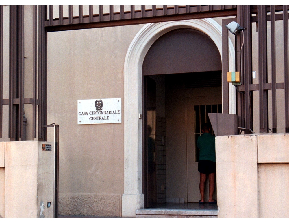 Droga in carcere, psicologa denunciata e 100 indagati a Imperia