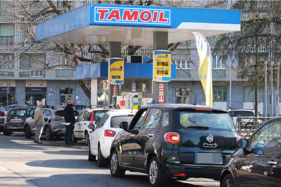 'Obiettivo contenere il costo di benzina e gasolio per gli italiani'