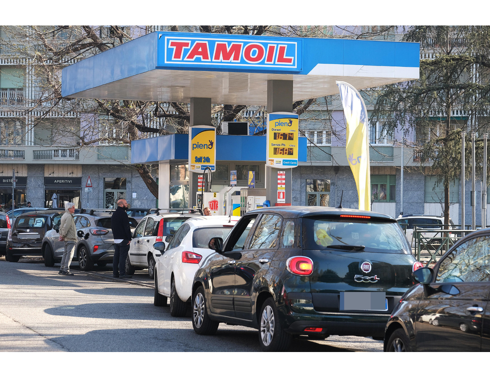 Fonti Chigi, ben avviato dialogo con la Libia sul price cap di Tamoil