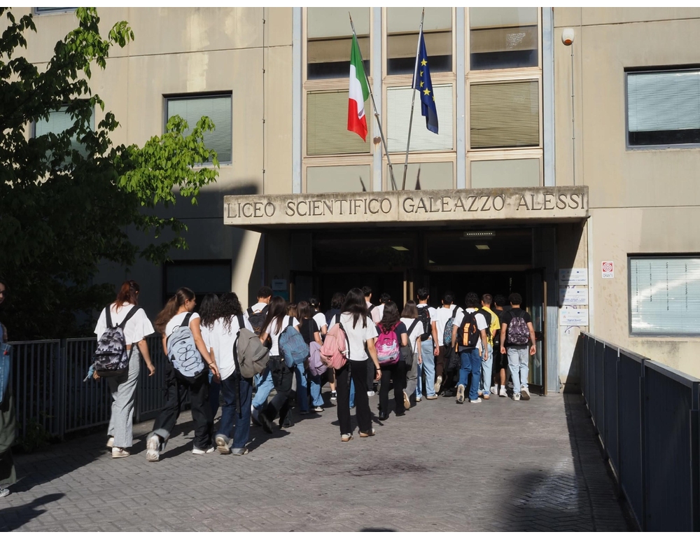 Foti, ad horas sarà pubblicato il decreto sul tetto agli stranieri in classe