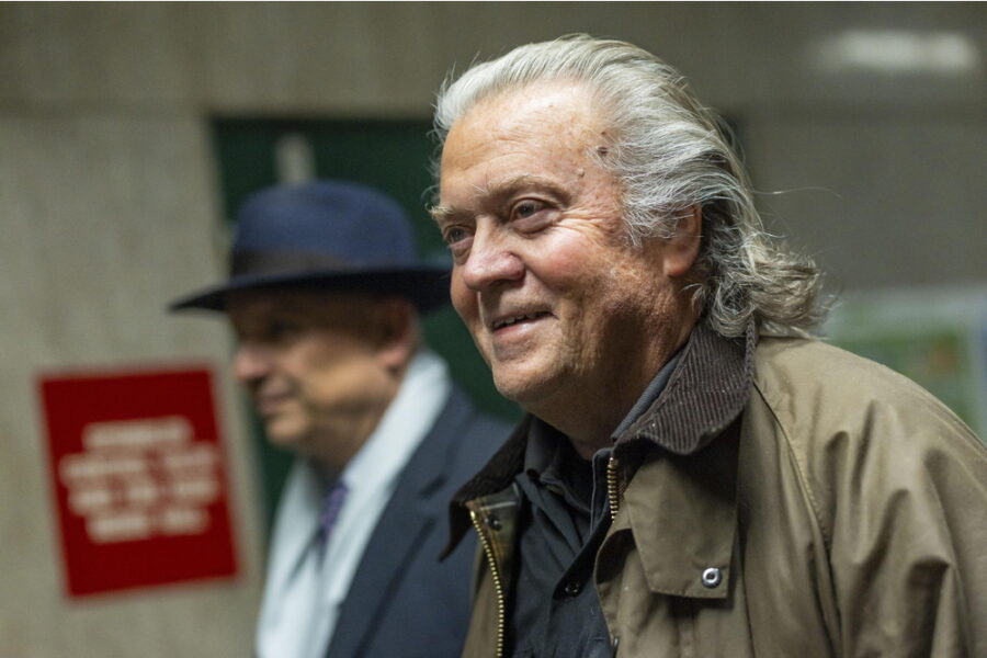 Bannon: 'E' radioattiva'. Promemoria in vista midterm: 'Sostegno danneggia candidati'