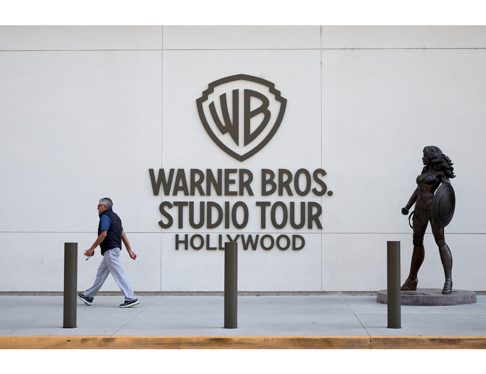 Giudice Usa sblocca la maxi acquisizione di Warner da parte di Paramount