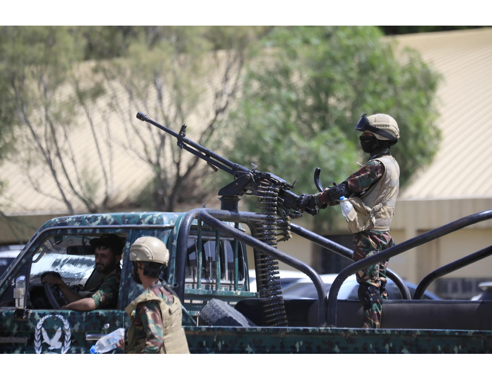 Houthi, ‘colpita una base militare saudita con missili balistici e droni’