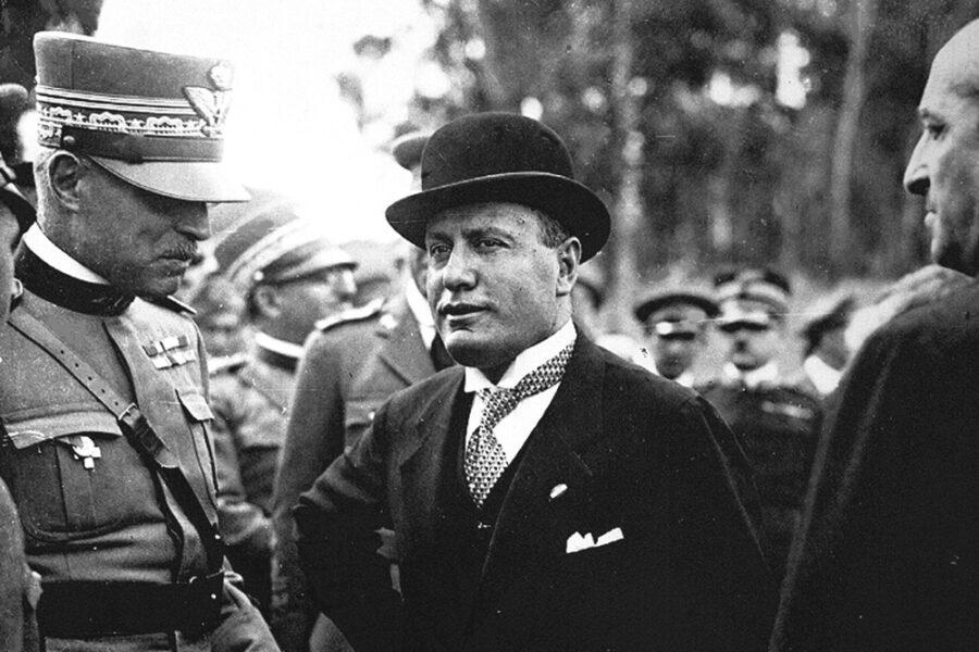 Il Comune di Brescia toglie la cittadinanza onoraria a Mussolini