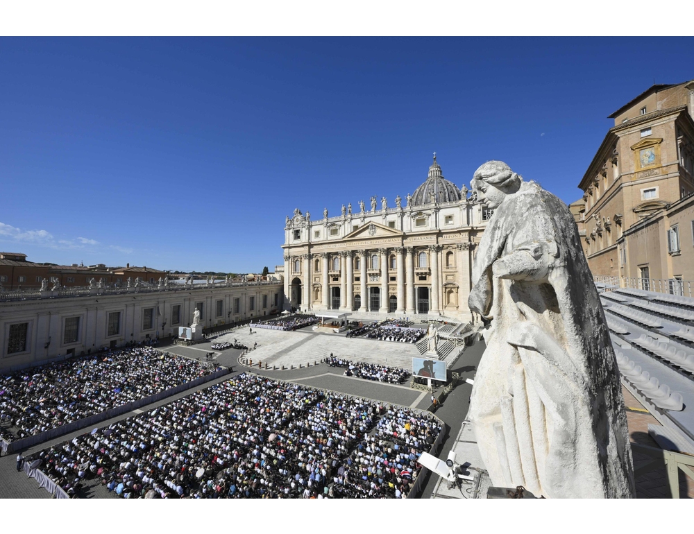 Il Vaticano sul fine vita, ‘meno fondi ad armi e più cure palliative’