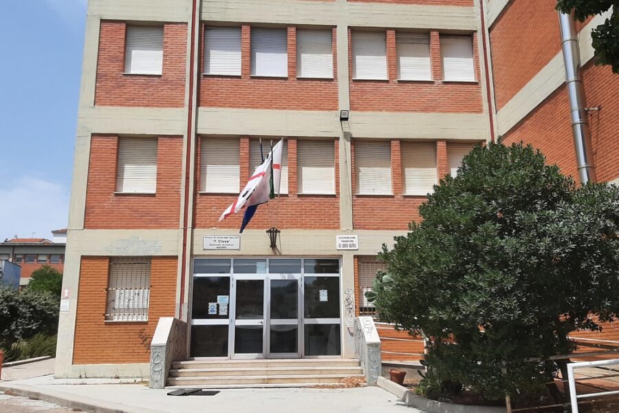 Ma già oggi prima campanella in alcuni istituti di Cagliari