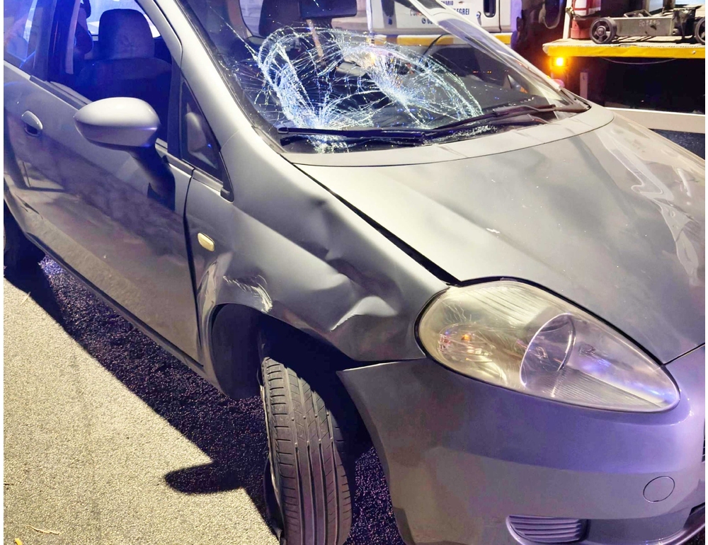 Investe la ex che stava passeggiando con il nuovo compagno