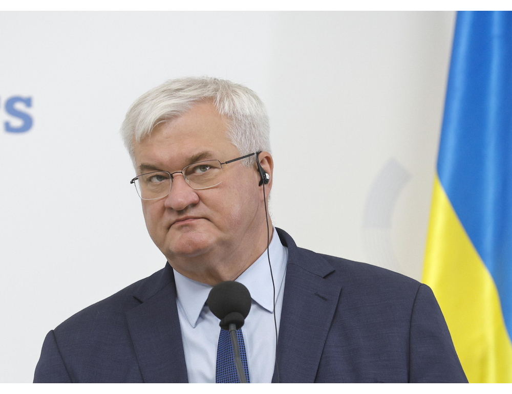 Kiev, ‘decisione Ue su Usmanov e Fridman vergognosa, Mosca festeggia’