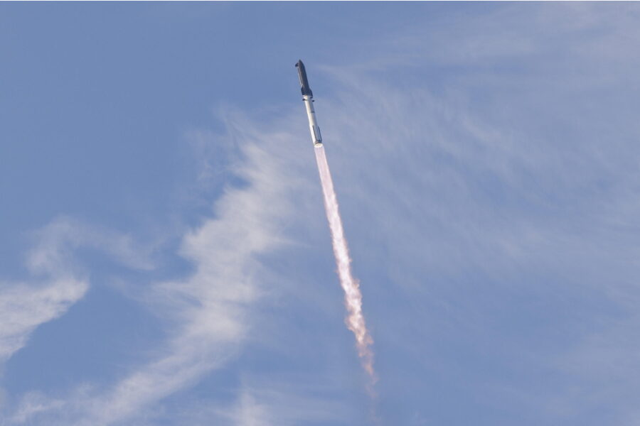 Durerà 10 ore. Previsto il rilascio di 26 satelliti Starlink