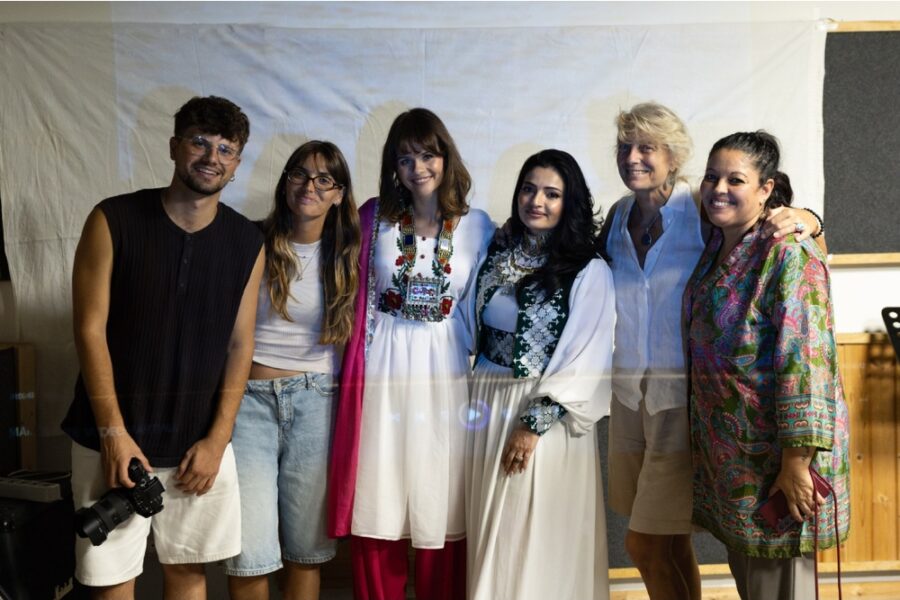 Online il brano di Martina Attili e Alia Ansari con Nove Caring Humans
