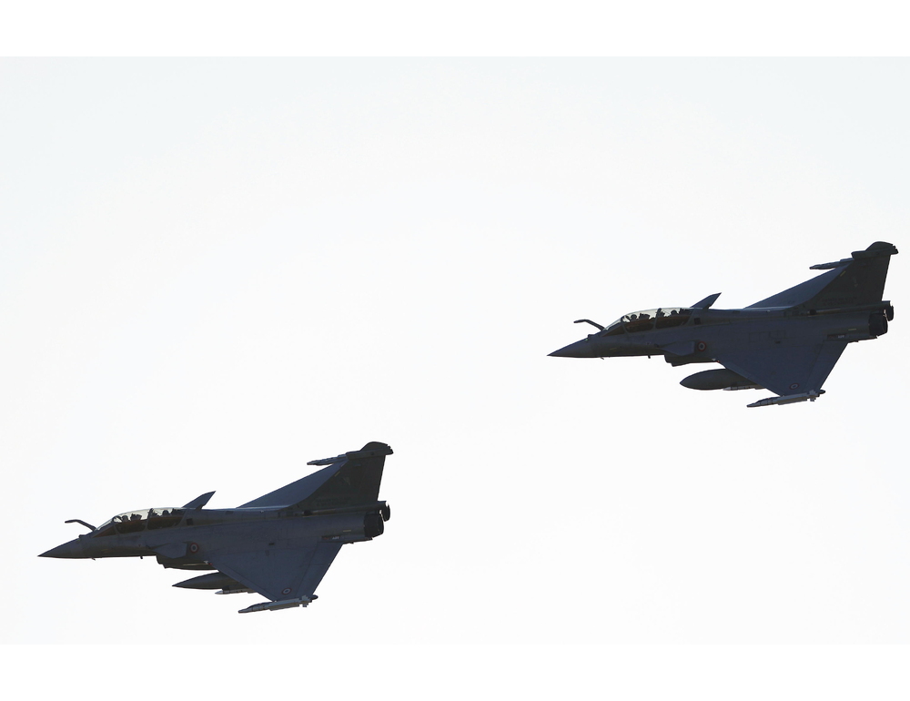 Lituania chiude lo scalo di Vilnius per possibili droni, Nato mobilita i caccia