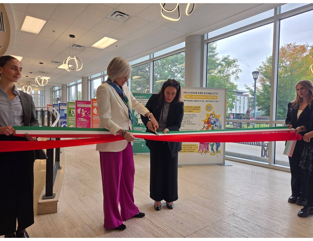 Locatelli inaugura a Ottawa la mostra sulla carta di Solfagnano