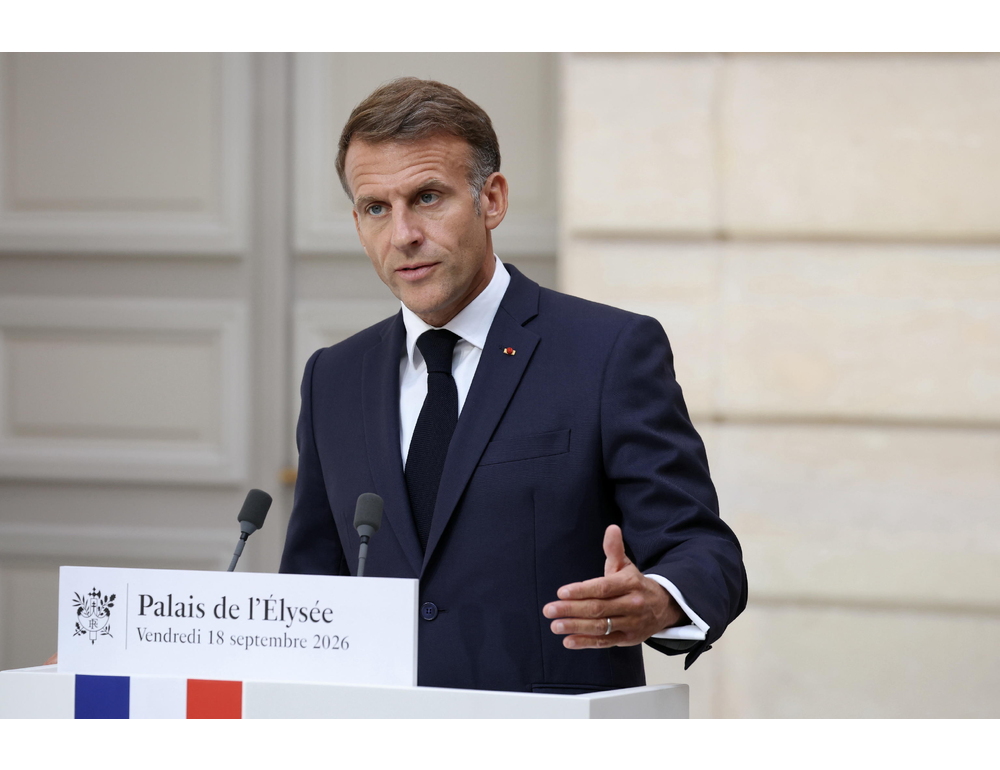 Macron avverte, ‘attacchi ibridi russi non resteranno senza risposta’