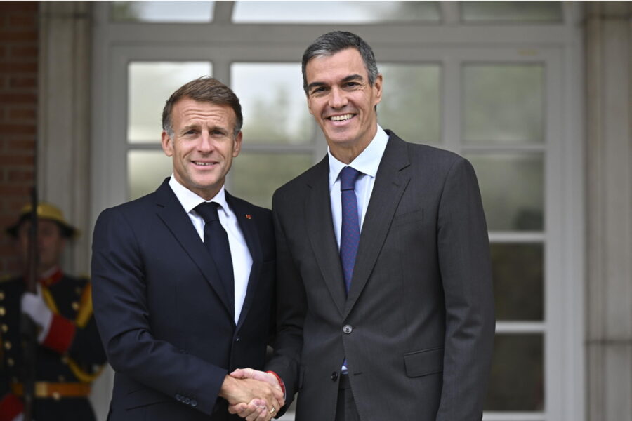 Presidente francese in visita di Stato in Spagna ha espresso 'solidarietà' su crisi Ceuta