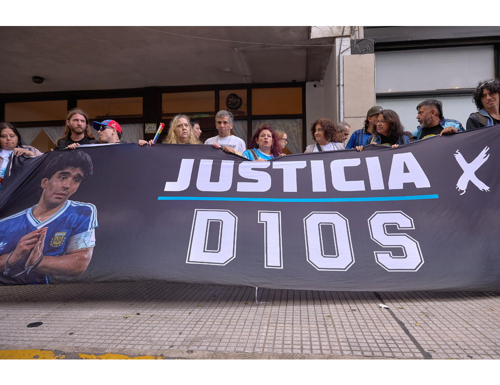 Maradona, cardiologo al processo: ‘Morte improvvisa e cuore normale’