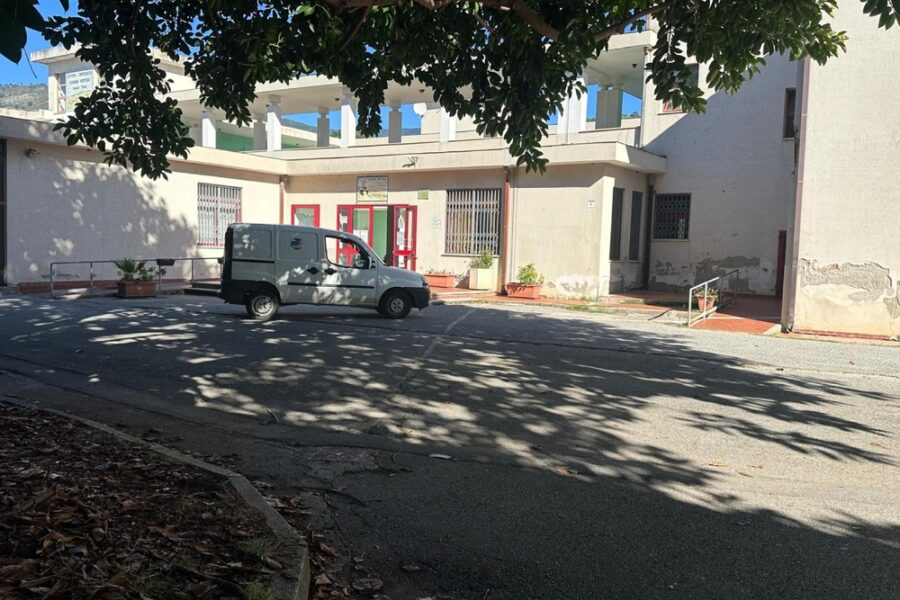 Dirigente istituto: 'Ragazzi hanno visto situazione strana e hanno riferito a un adulto'