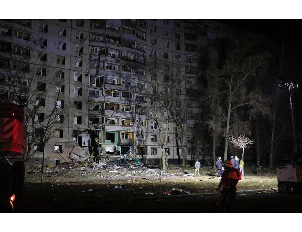 Missili e droni russi contro Kiev, almeno 4 morti nella regione