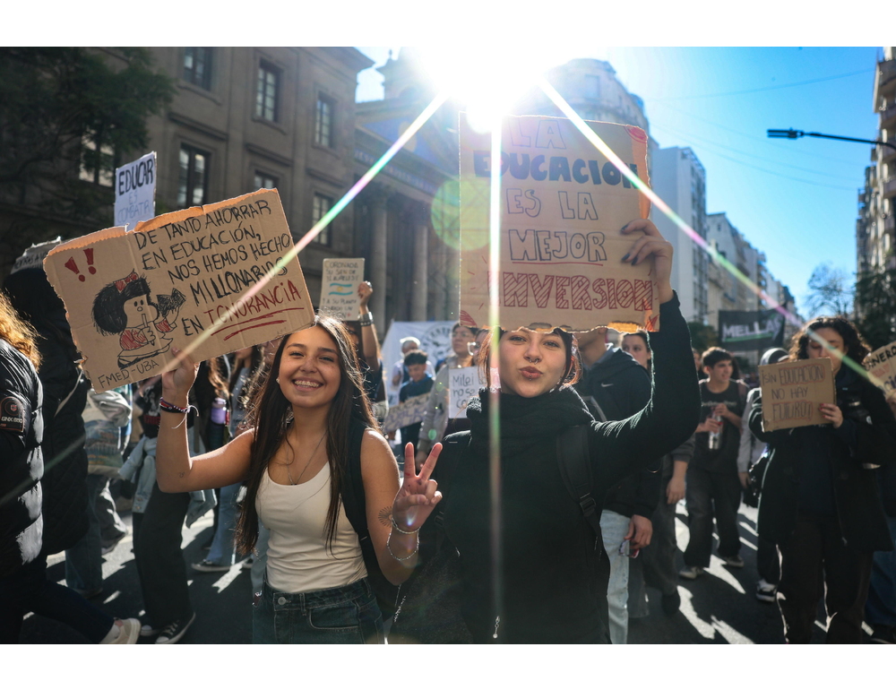 Nuova protesta delle università pubbliche in Argentina contro i tagli del governo