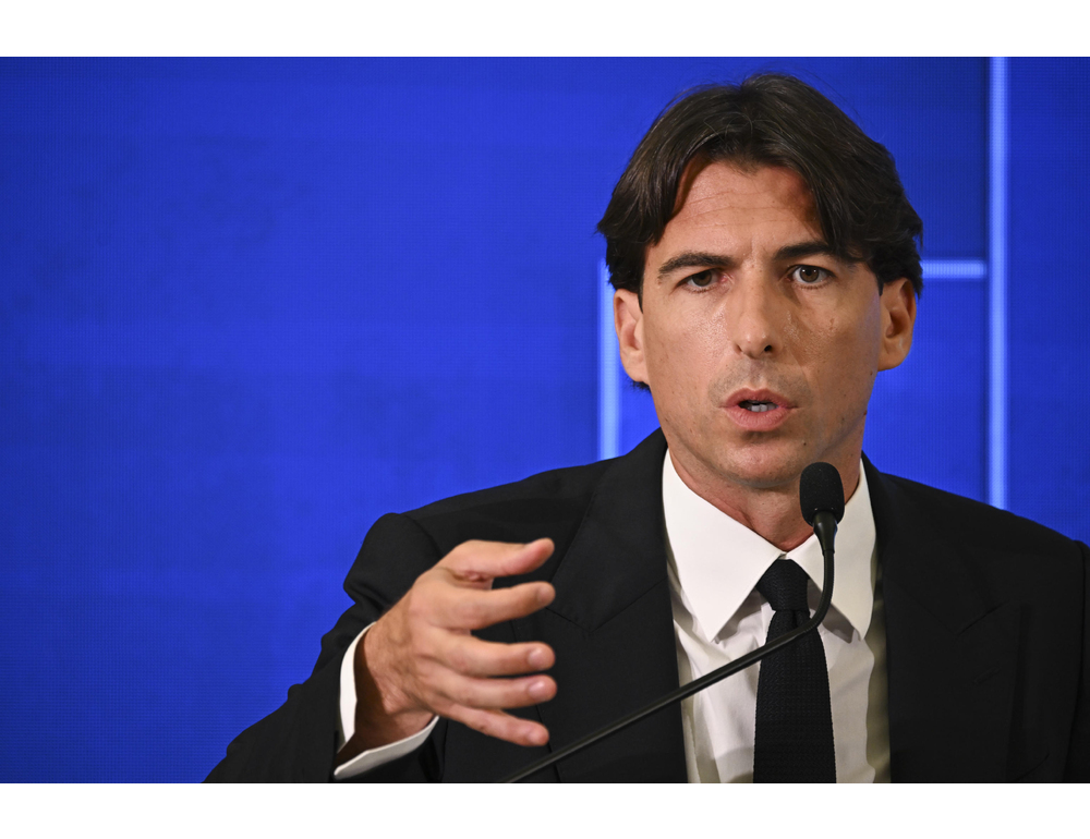 Onorato denuncia, ‘droni spia sulla mia casa’